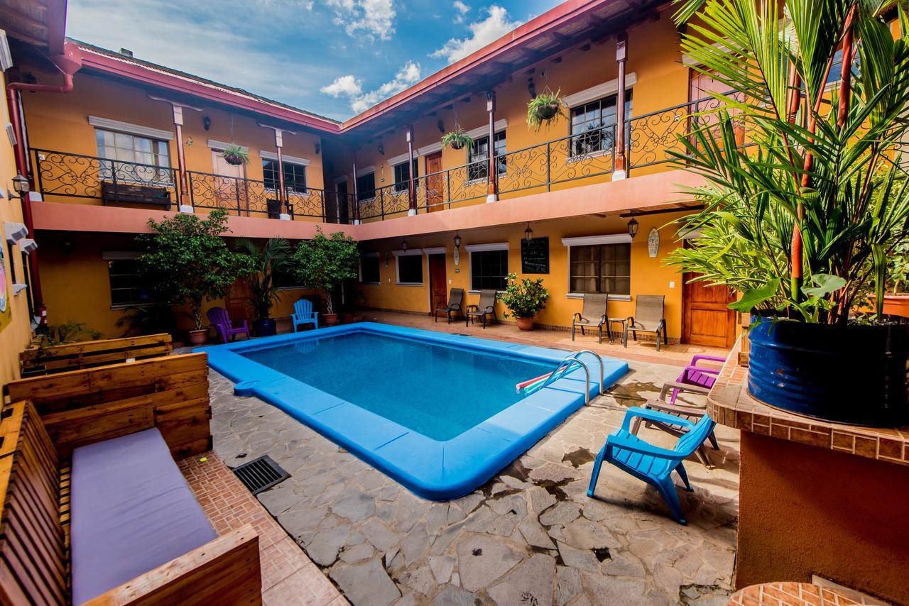 Fullmoon Hotel 格拉纳达 外观 照片
